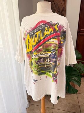 Gildan White Ultra Cotton Heavyweight Tee Label Close-Up
